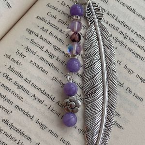 Lila virágos könyvjelző