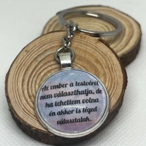 Testvéremnek kulcstartó